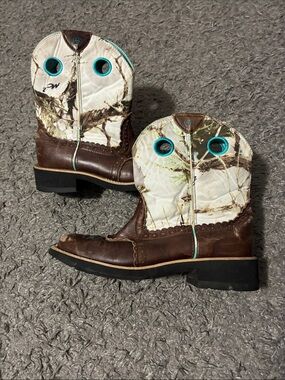 Ariat fat baby camo boots